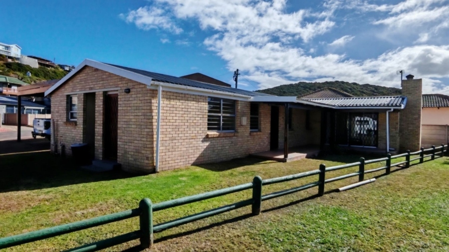 4 Bedroom Property for Sale in Boland Park Western Cape